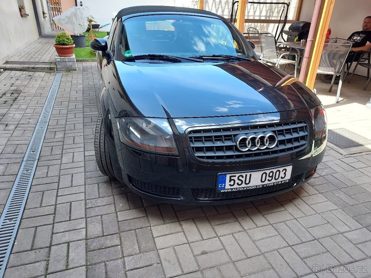 2003 Audi TT - 14