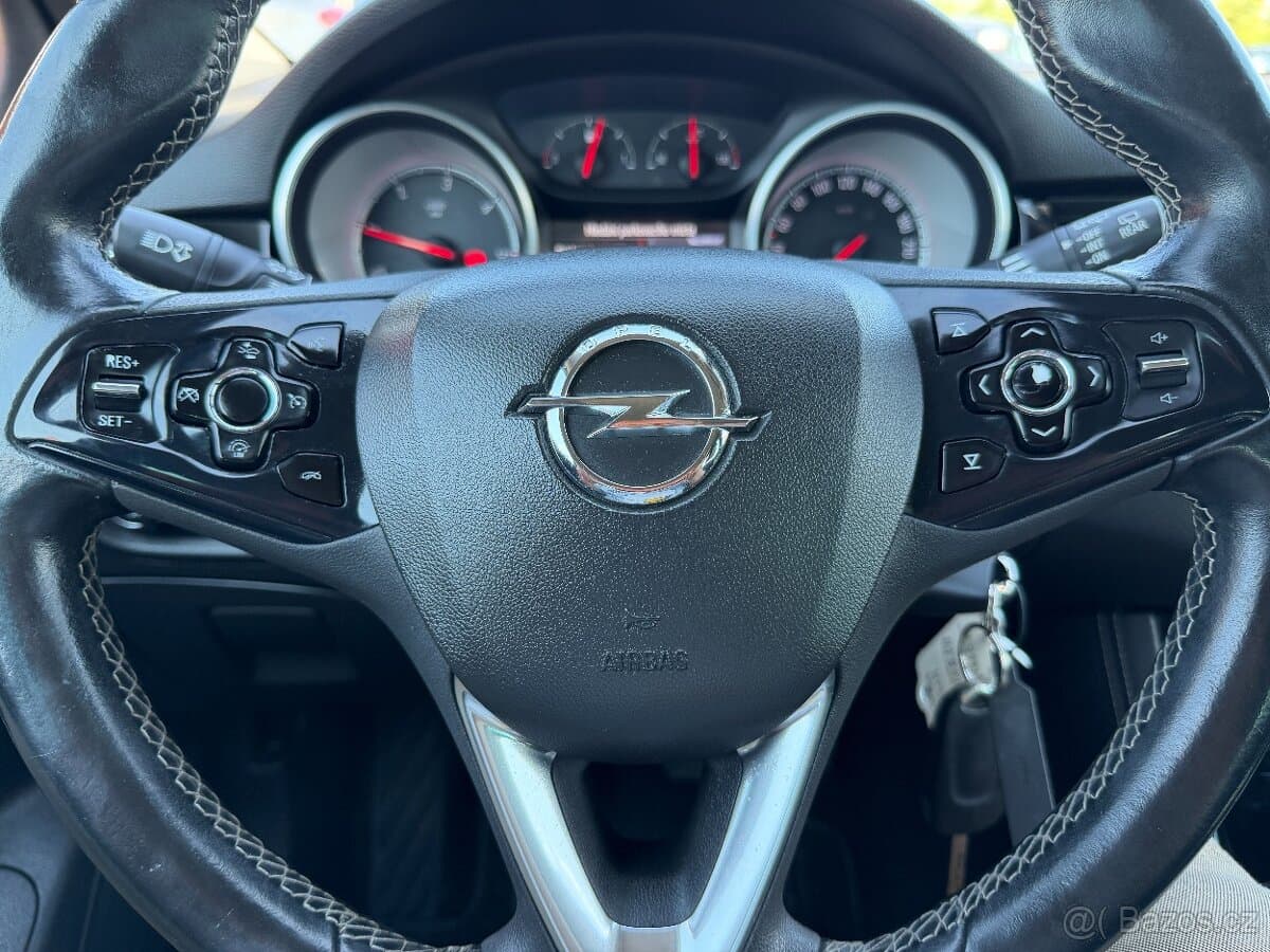 2015 Opel ASTRA - 14