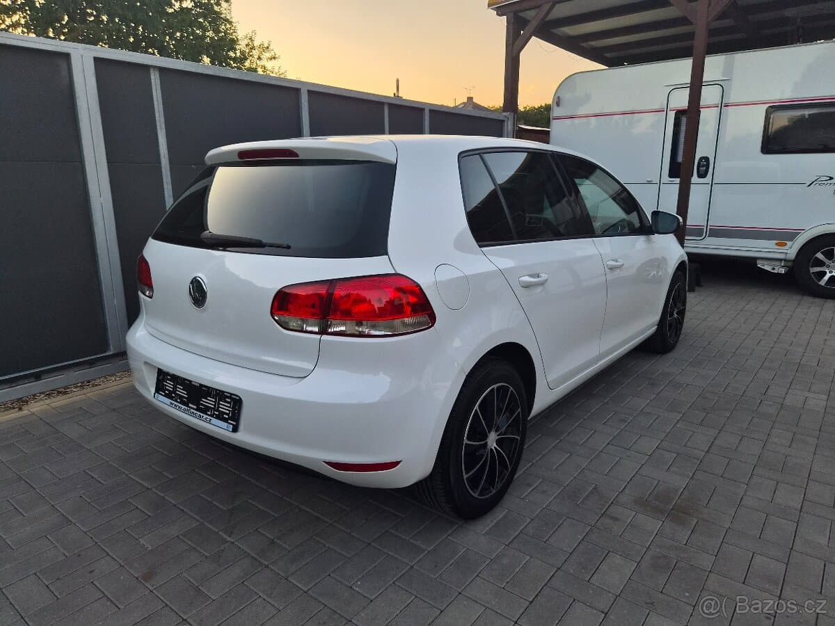 2009 Volkswagen GOLF - 14
