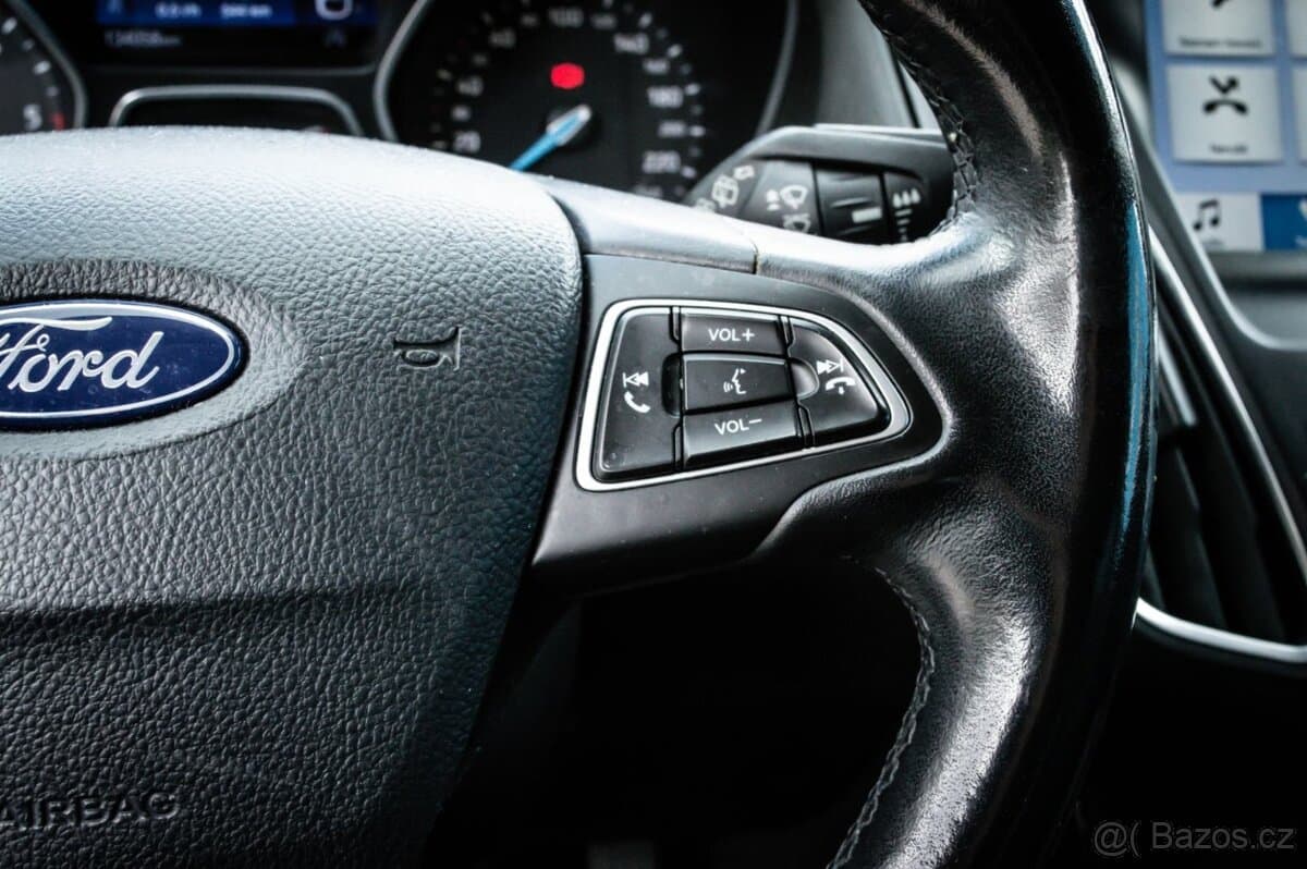 2017 Ford FOCUS - 14