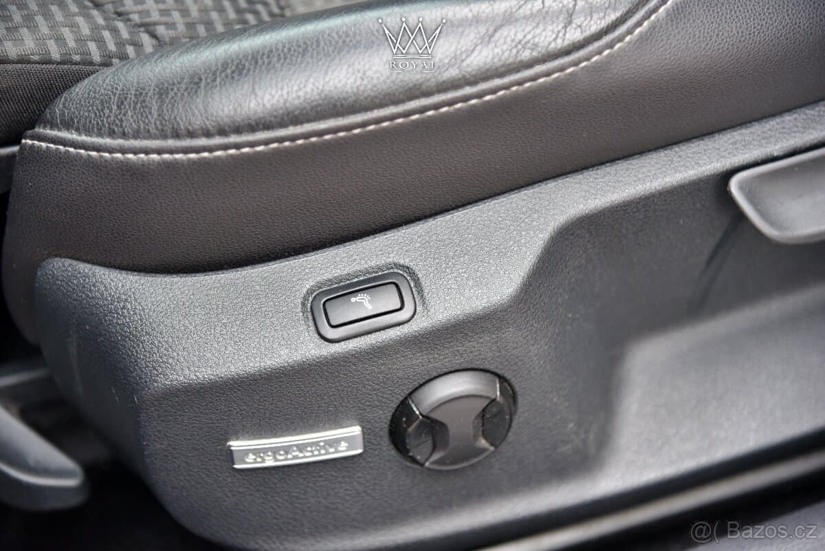 2015 Volkswagen GOLF - 14