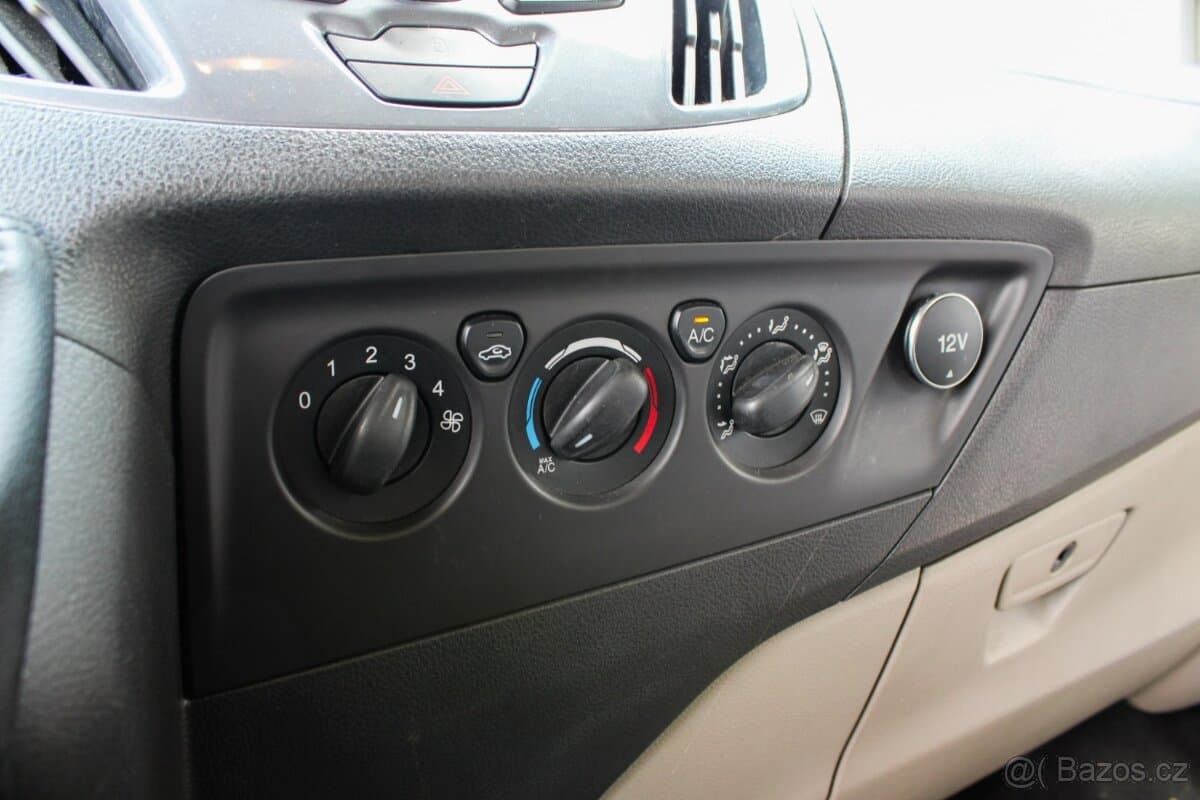 2014 Ford TOURNEO - 14