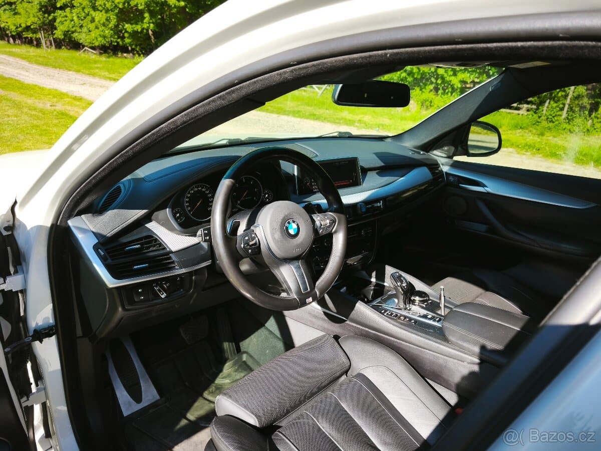2015 BMW X6 - 14