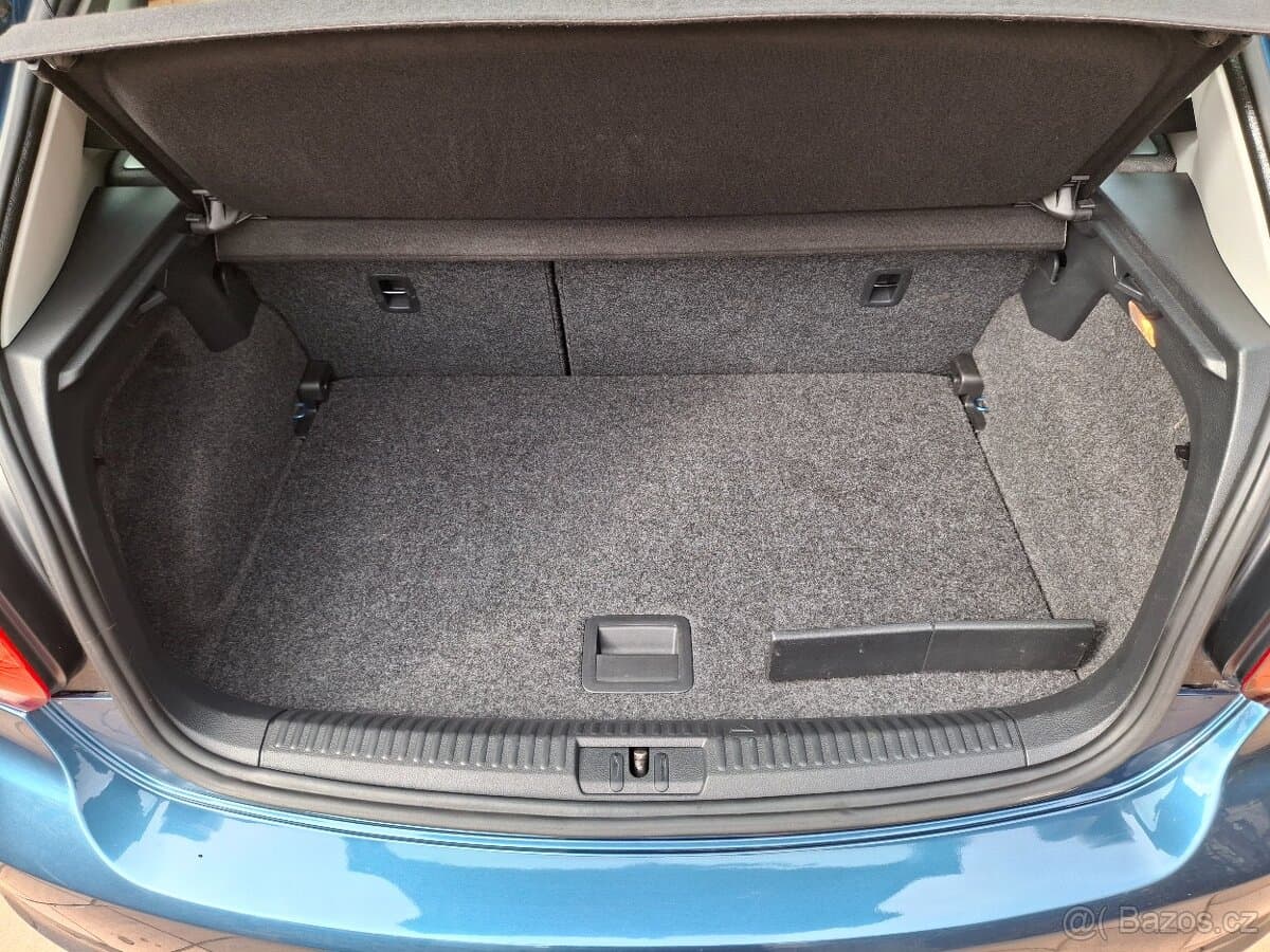 2015 Volkswagen POLO - 14