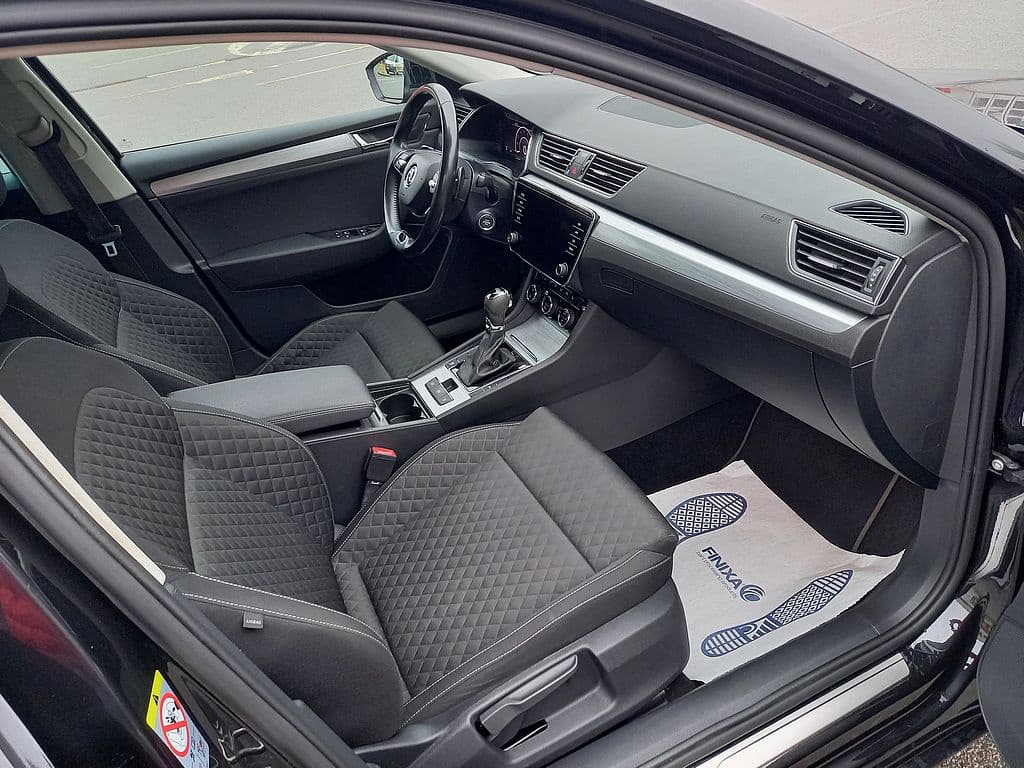 2021 Škoda SUPERB - 14