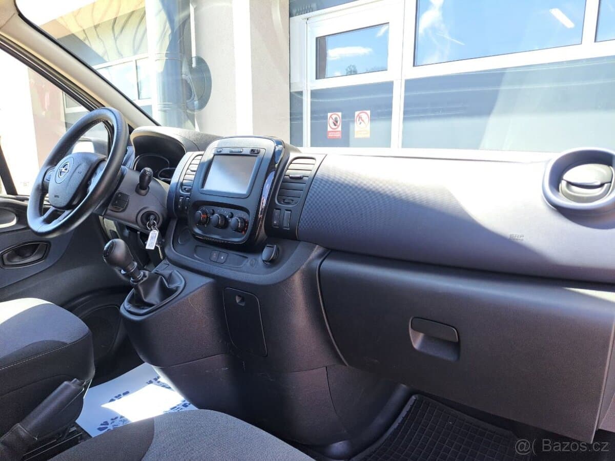 2015 Opel VIVARO - 14
