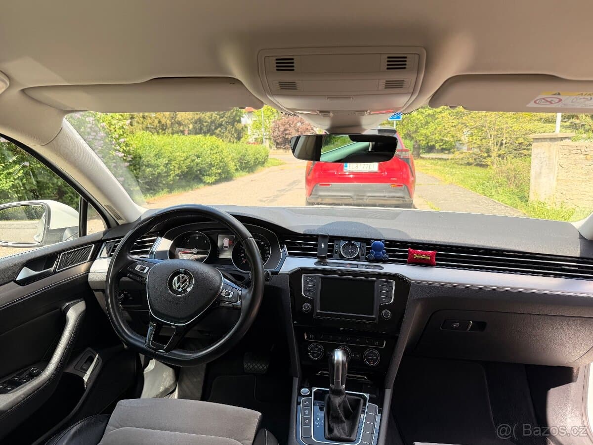 2016 Volkswagen PASSAT - 14
