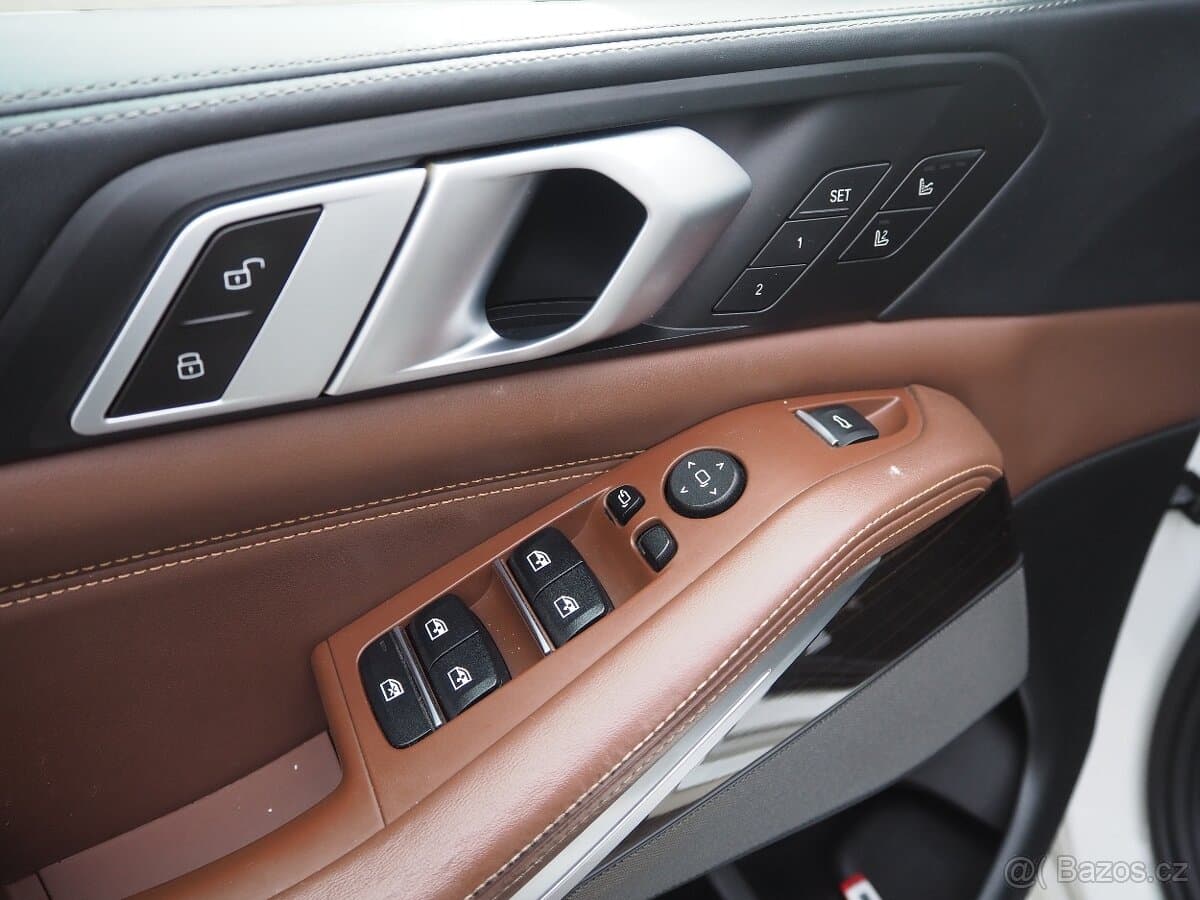 2019 BMW X5 - 14