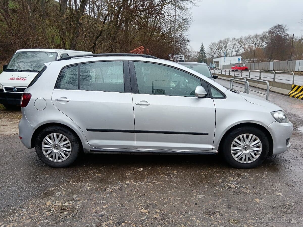 2009 Volkswagen GOLF - 14