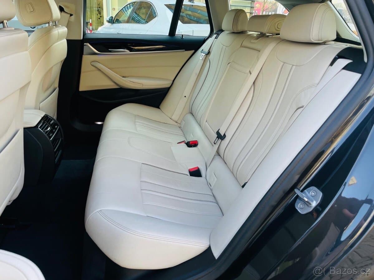 2019 BMW 5-SERIES - 14