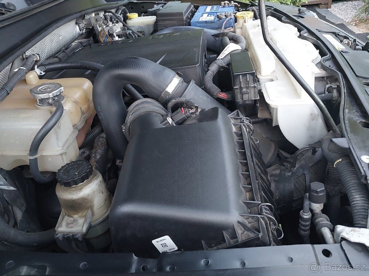2010 Jeep CHEROKEE - 14