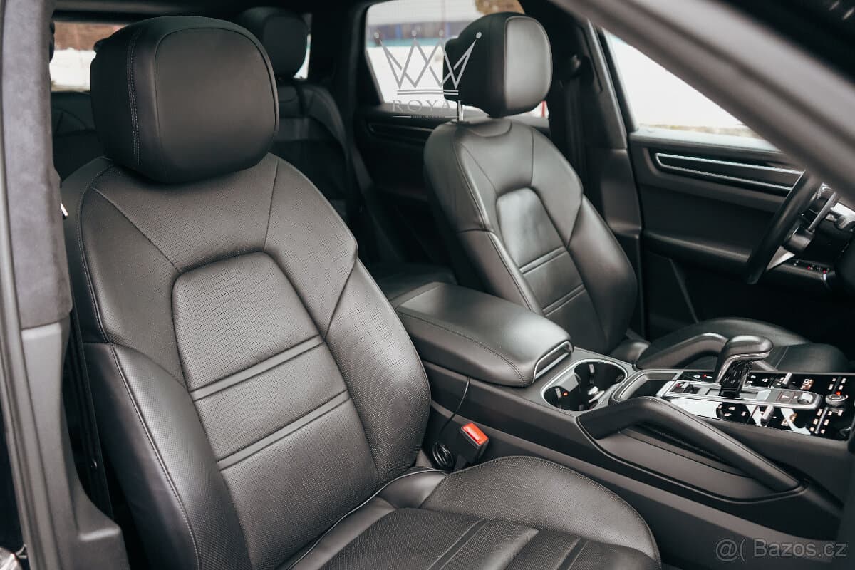 2021 Porsche CAYENNE - 14