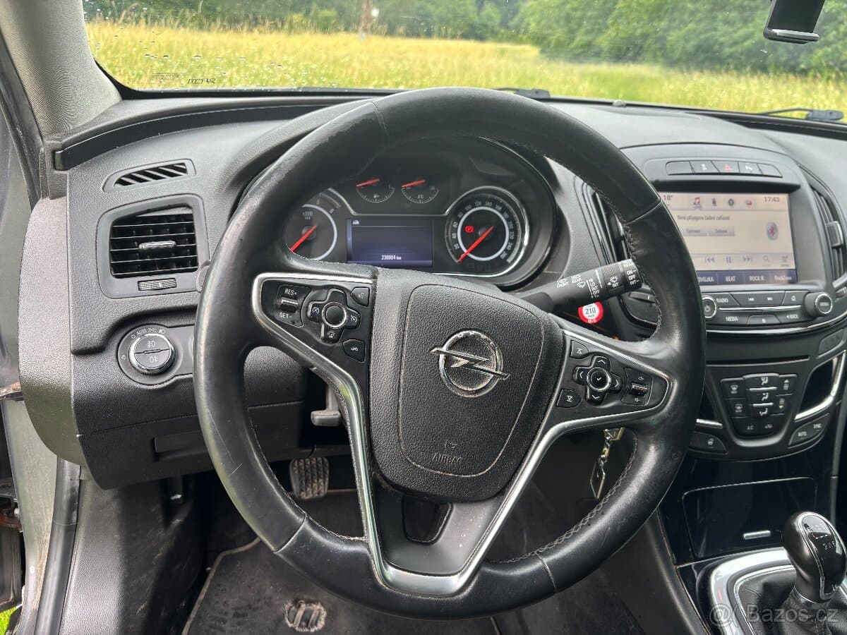 2016 Opel INSIGNIA - 14