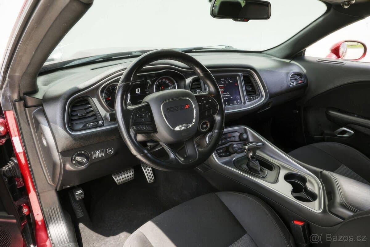2020 Dodge CHALLENGER - 14