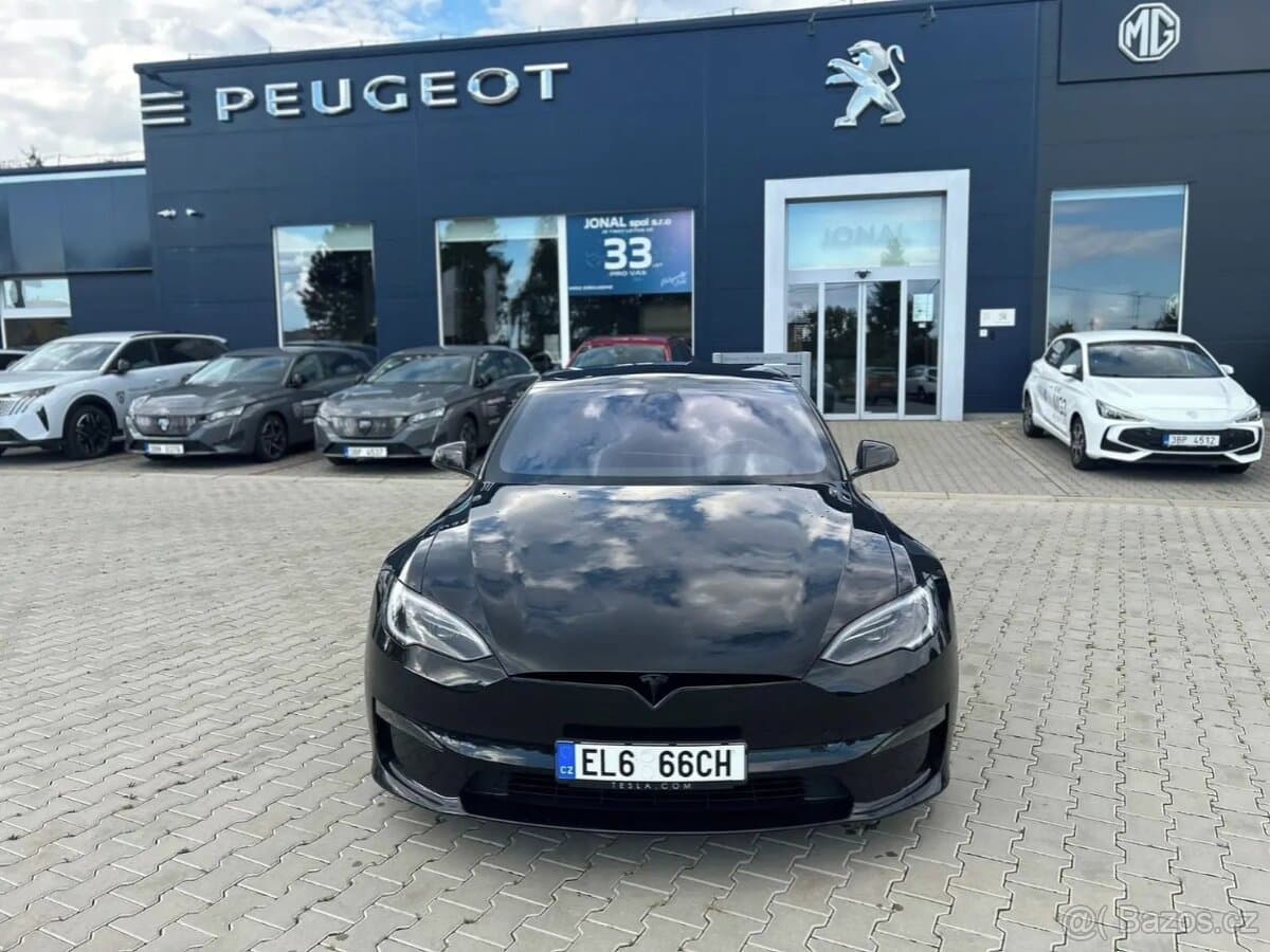 2024 Tesla MODEL S - 14