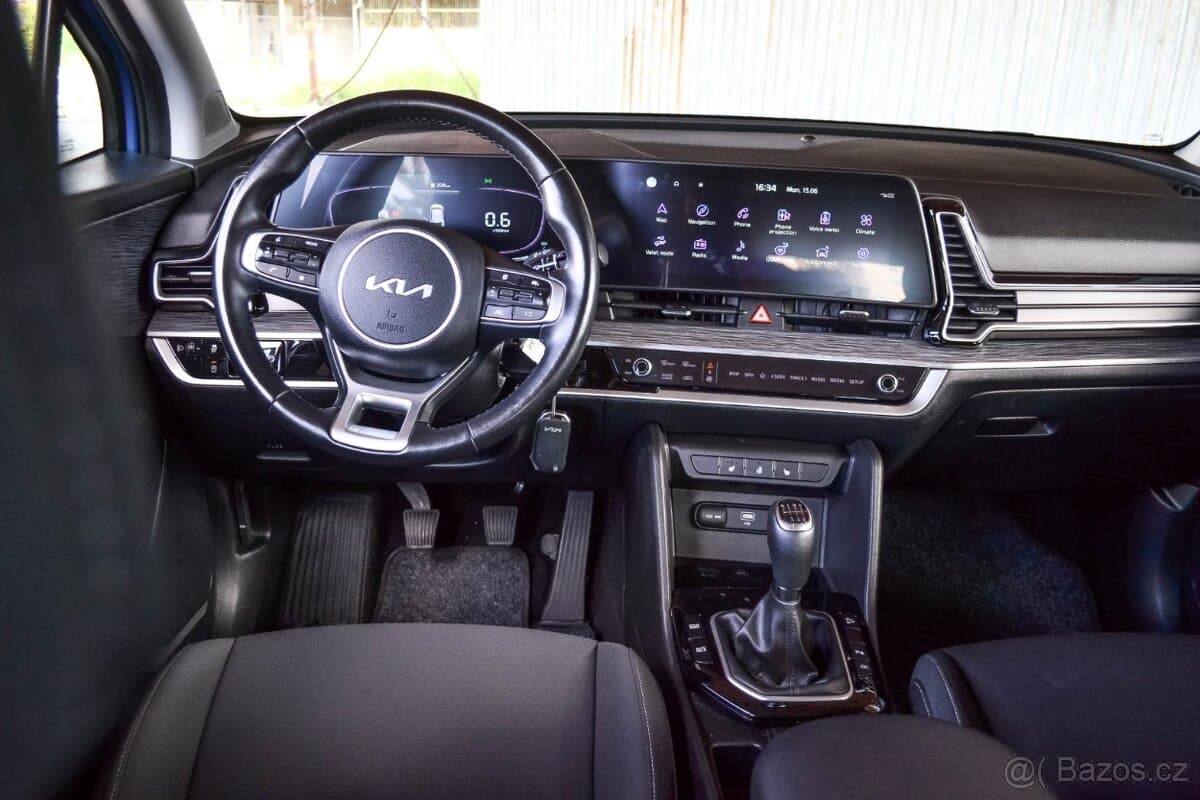 2022 Kia SPORTAGE - 14