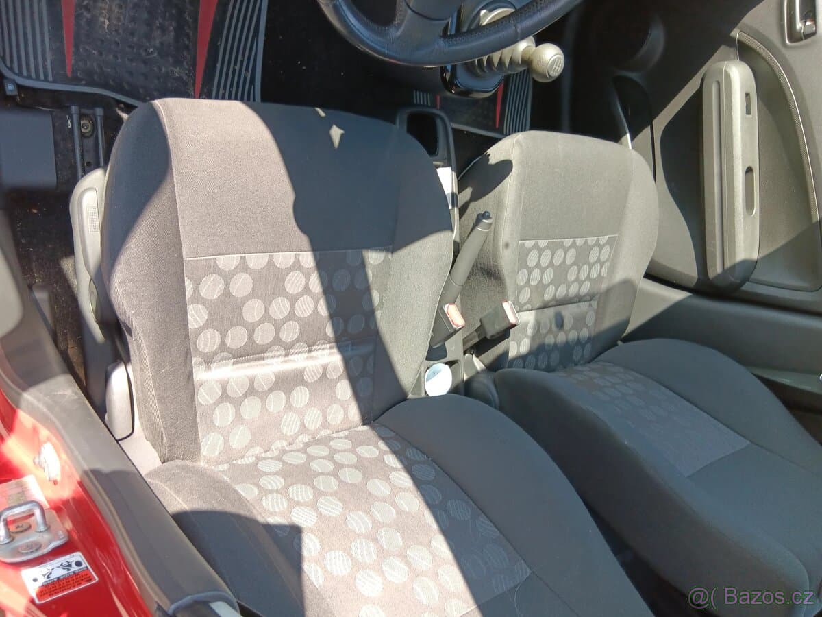 2010 Suzuki SPLASH - 14
