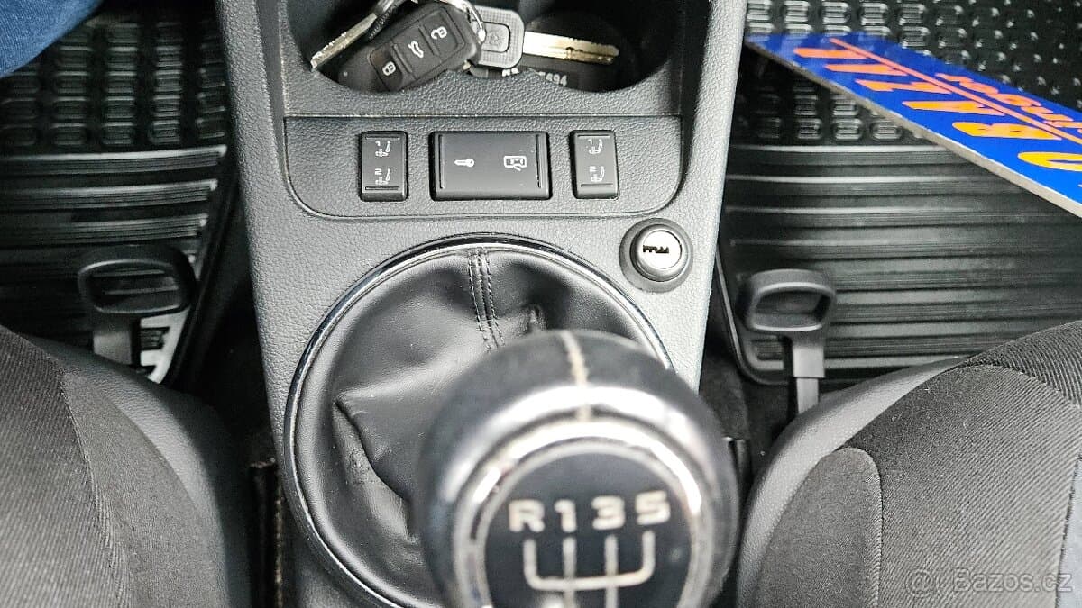2010 Škoda FABIA - 14