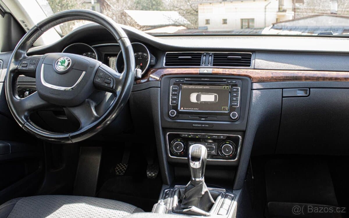 2011 Škoda SUPERB - 14