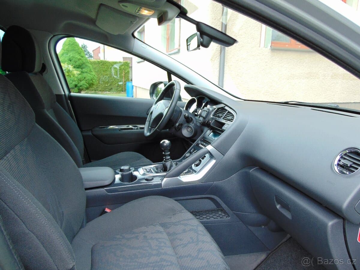 2012 Peugeot 3008 - 14