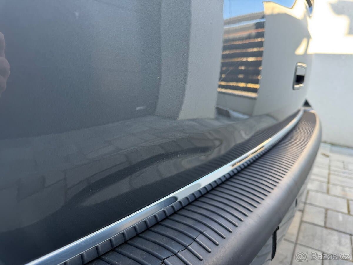 2013 Volkswagen MULTIVAN - 14