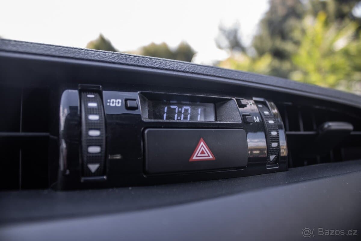 2021 Toyota HILUX - 14