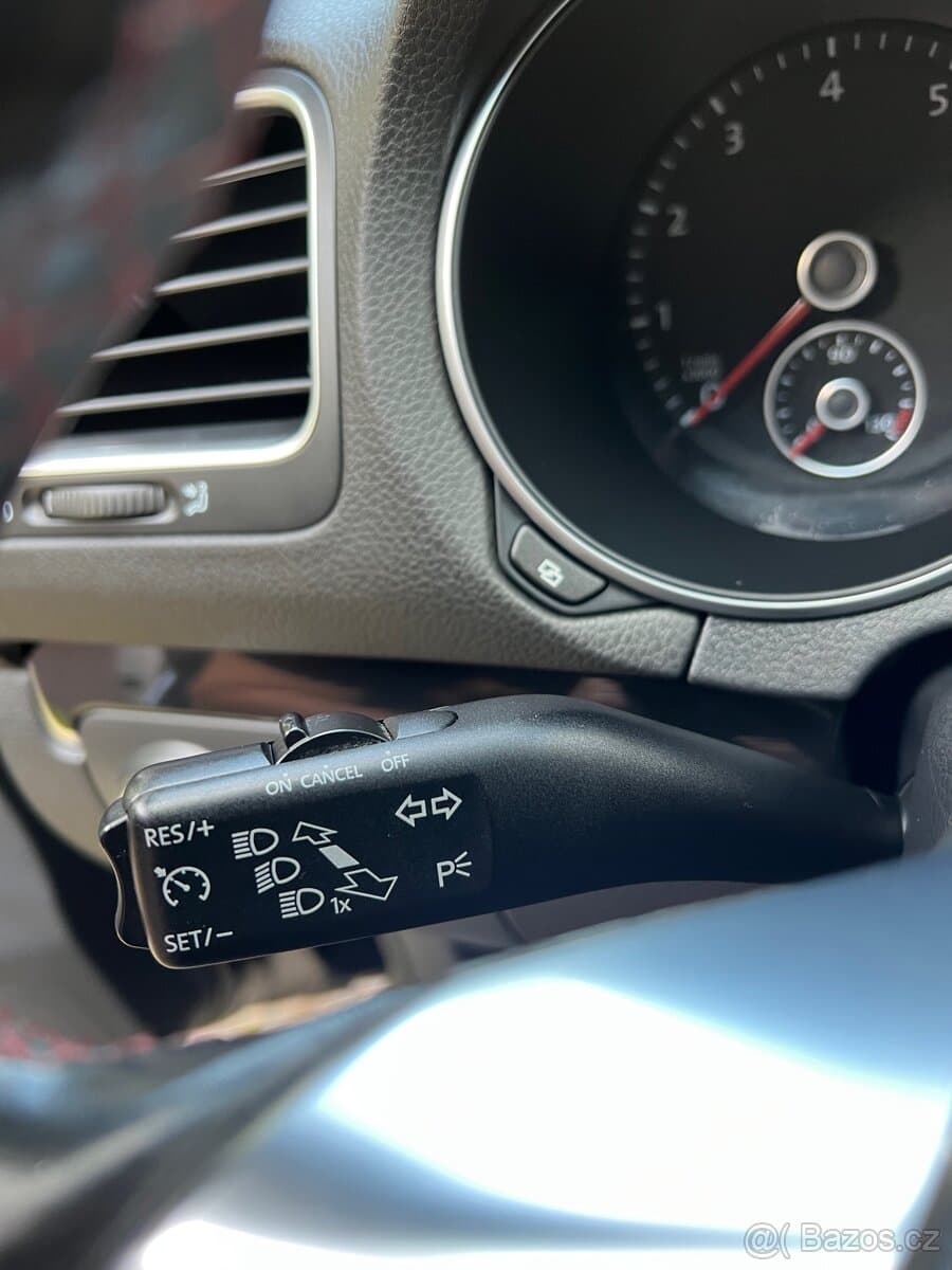 2012 Volkswagen GOLF - 14