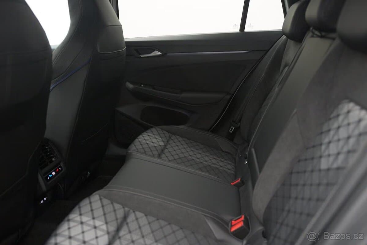 Volkswagen GOLF - 14
