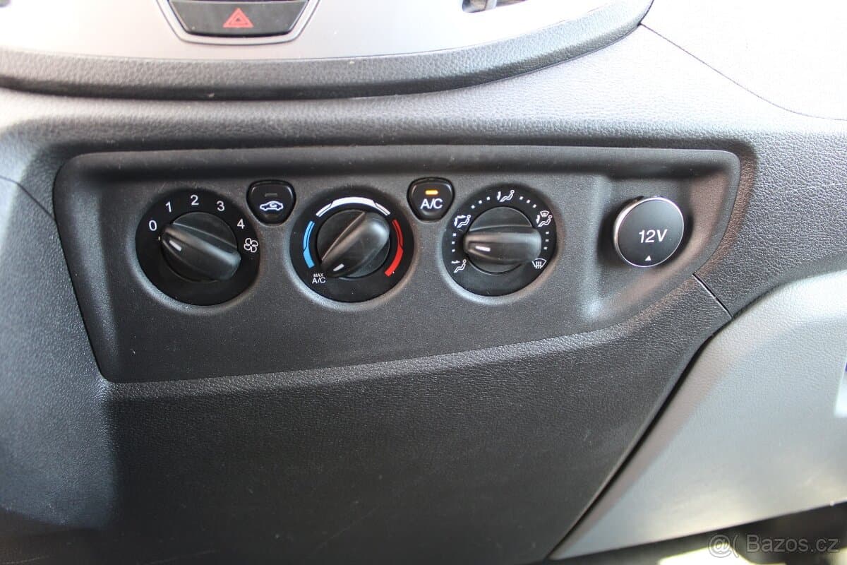 2015 Ford TRANSIT - 14