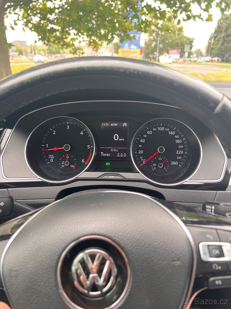 Volkswagen PASSAT - 14
