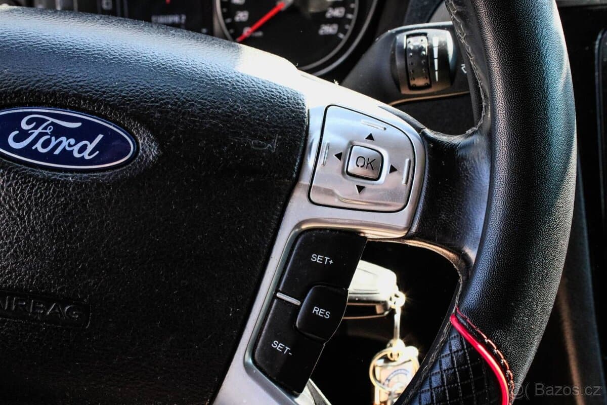 2011 Ford S-MAX - 14