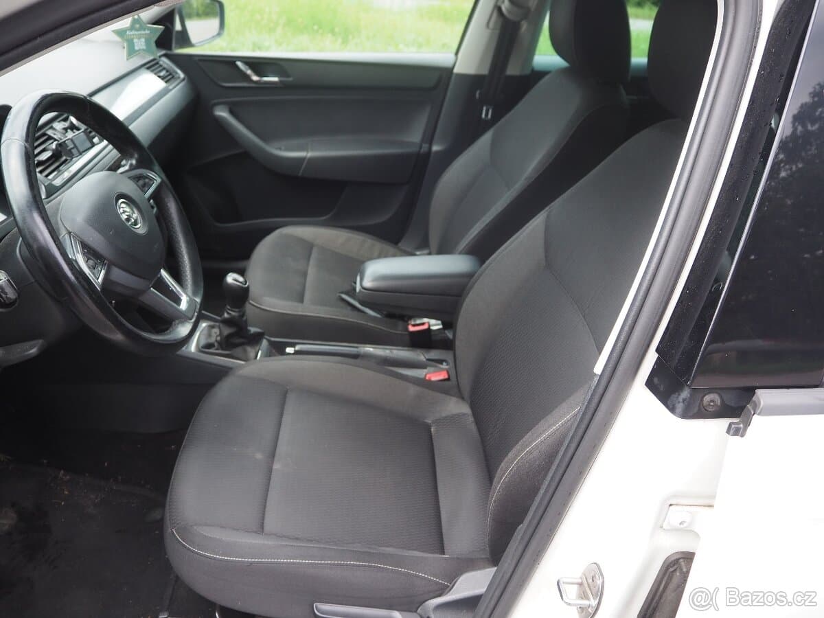 2014 Škoda RAPID - 14
