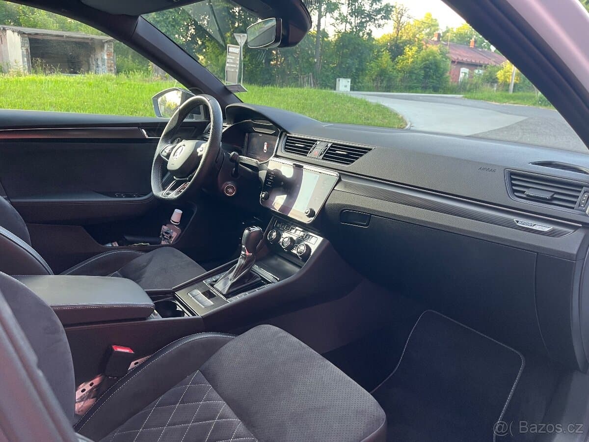 2022 Škoda SUPERB - 14