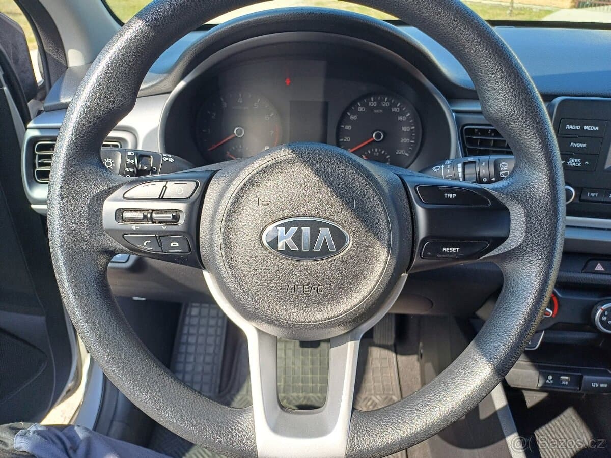 2018 Kia RIO - 14