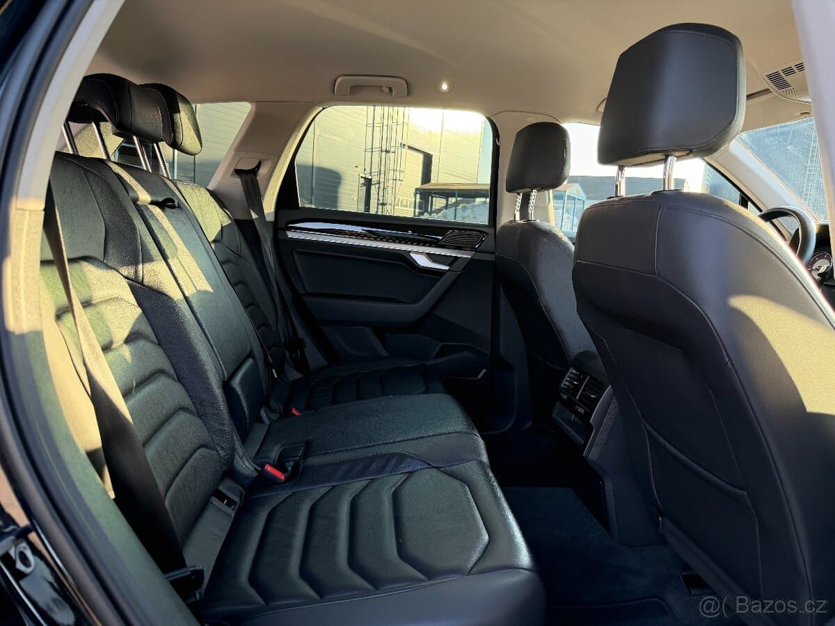 2020 Volkswagen TOUAREG - 14