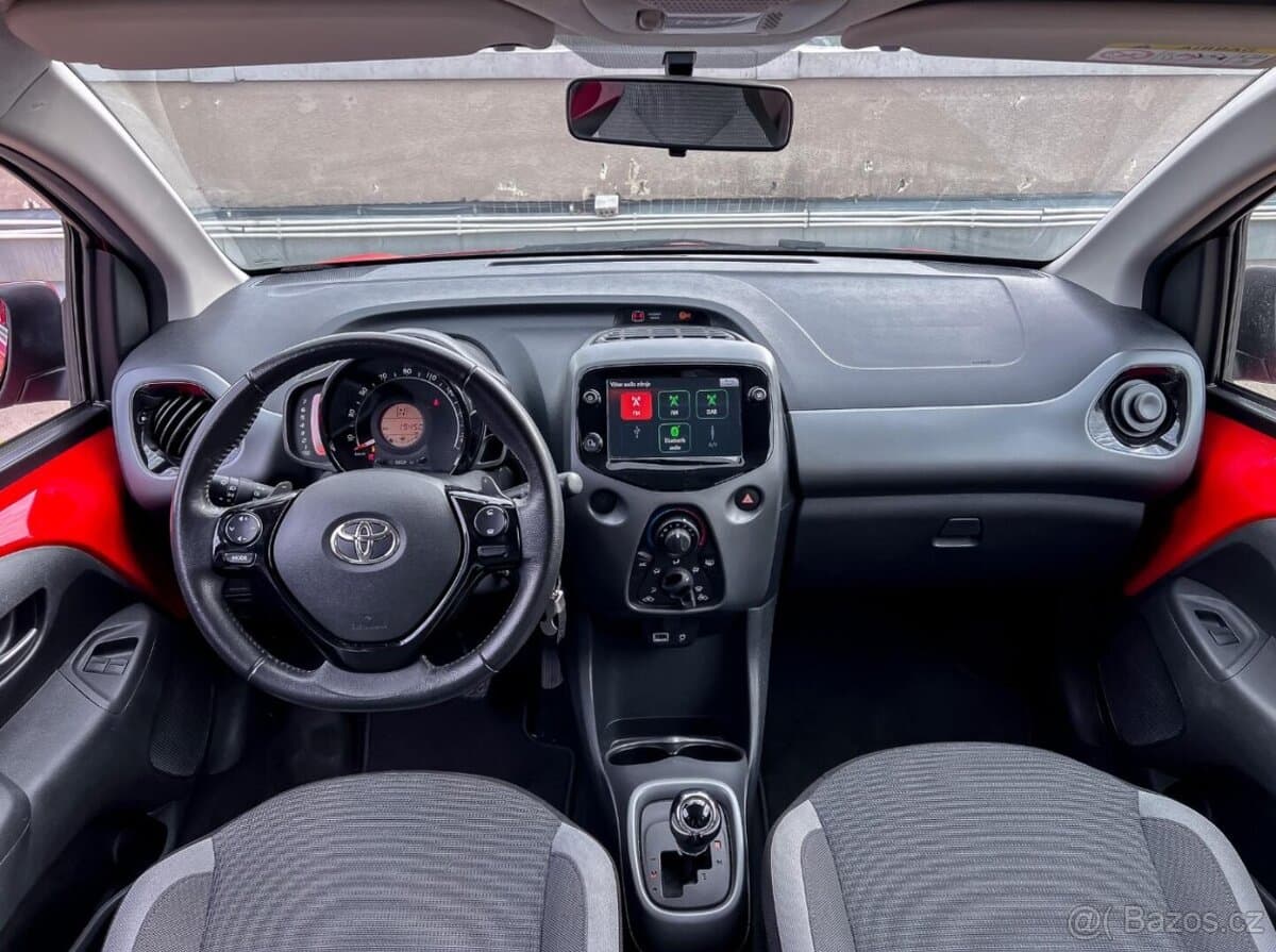 2021 Toyota AYGO - 14