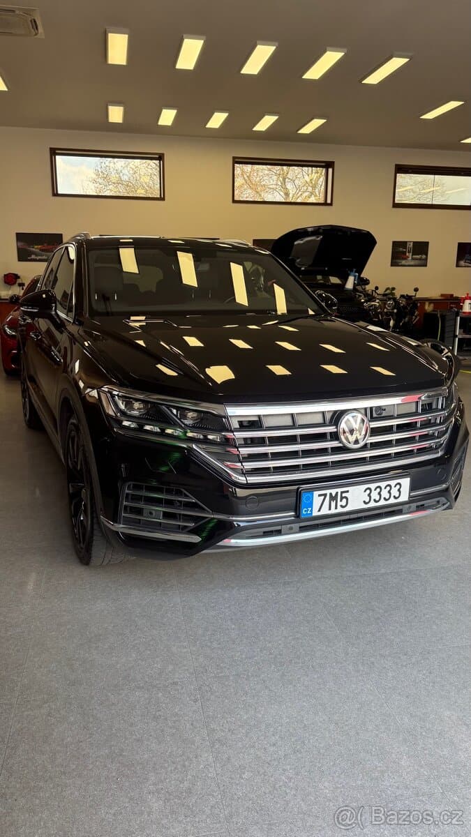 2019 Volkswagen TOUAREG - 14
