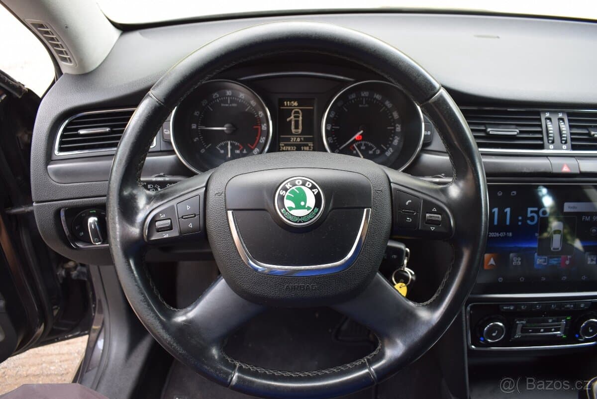 2011 Škoda SUPERB - 14