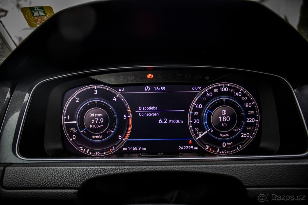 2019 Volkswagen GOLF - 14