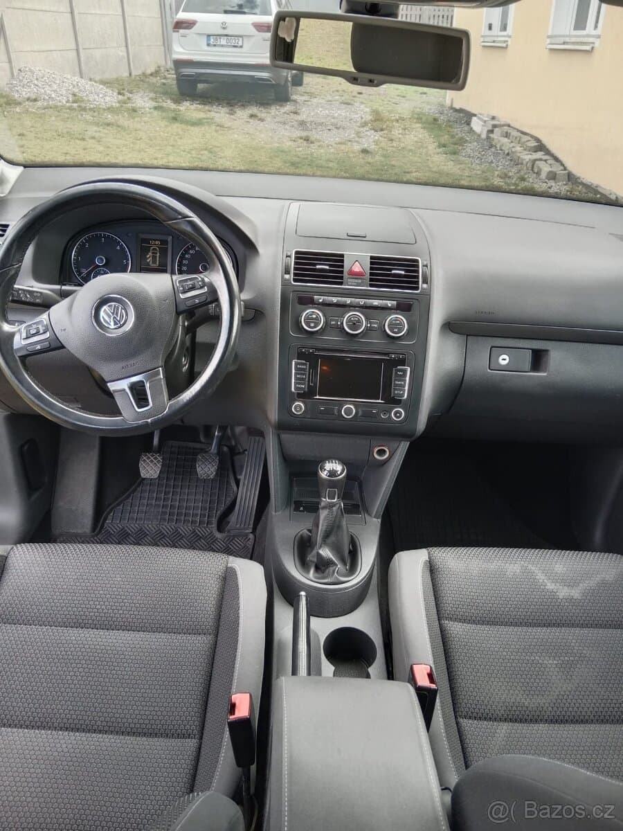 Volkswagen TOURAN - 14