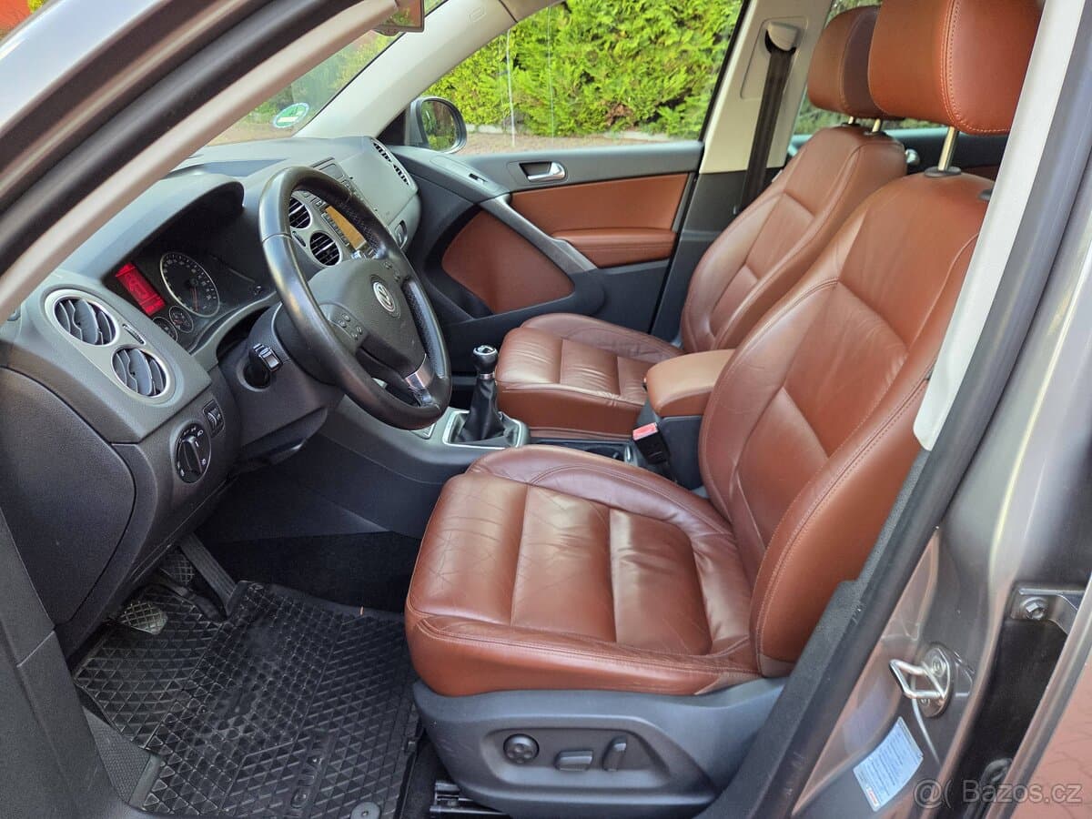 2009 Volkswagen TIGUAN - 14