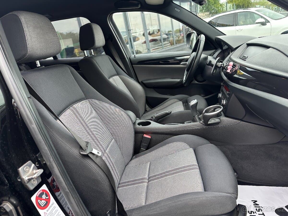 2010 BMW X1 - 14