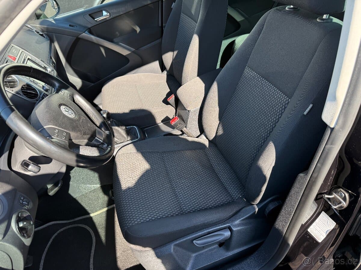 2009 Volkswagen TIGUAN - 14