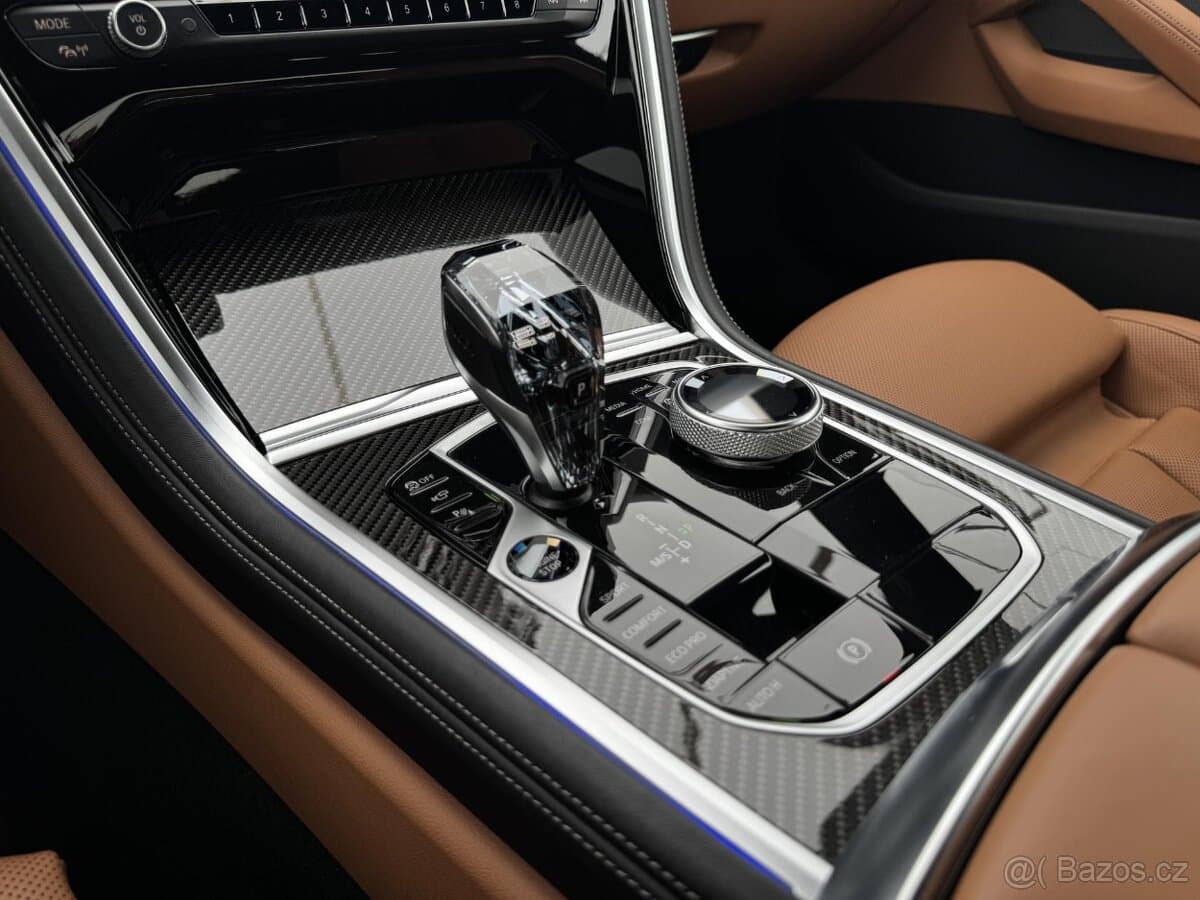 2022 BMW 8-SERIES - 14