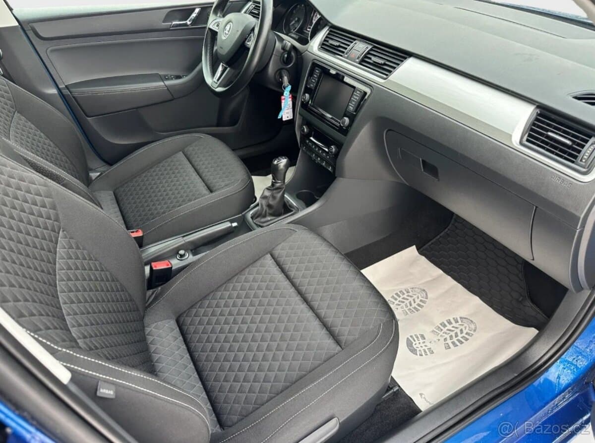 2017 Škoda RAPID - 14