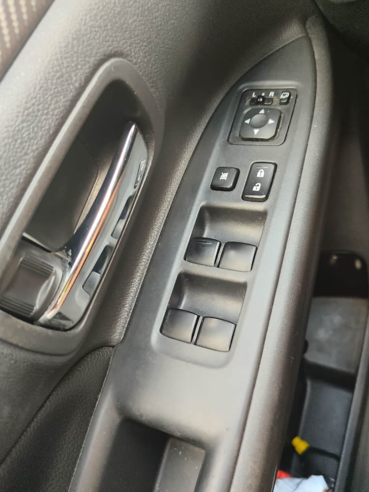2014 Mitsubishi OUTLANDER - 14