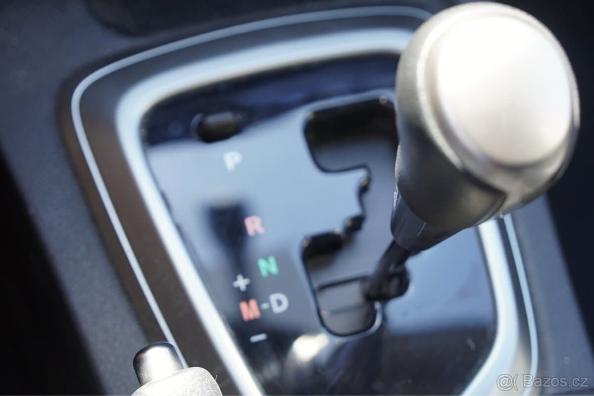 2014 Toyota AURIS - 14