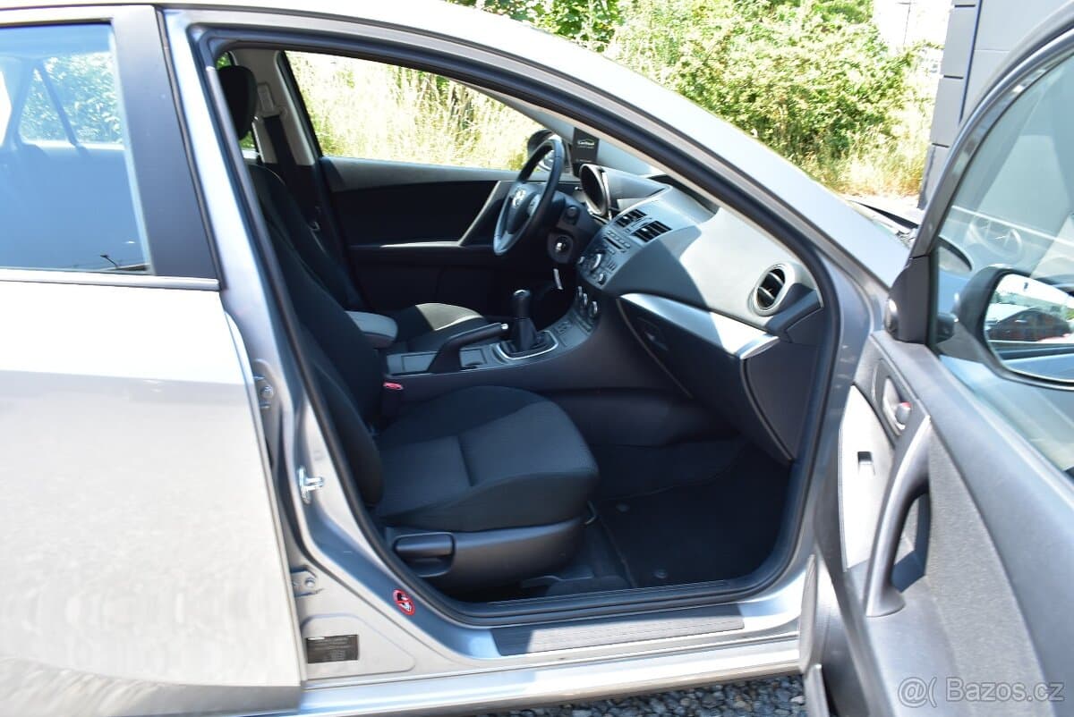 2013 Mazda 3 - 14