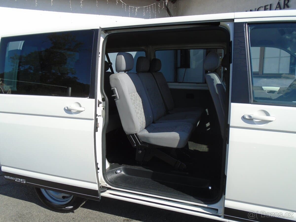 2009 Volkswagen CARAVELLE - 14