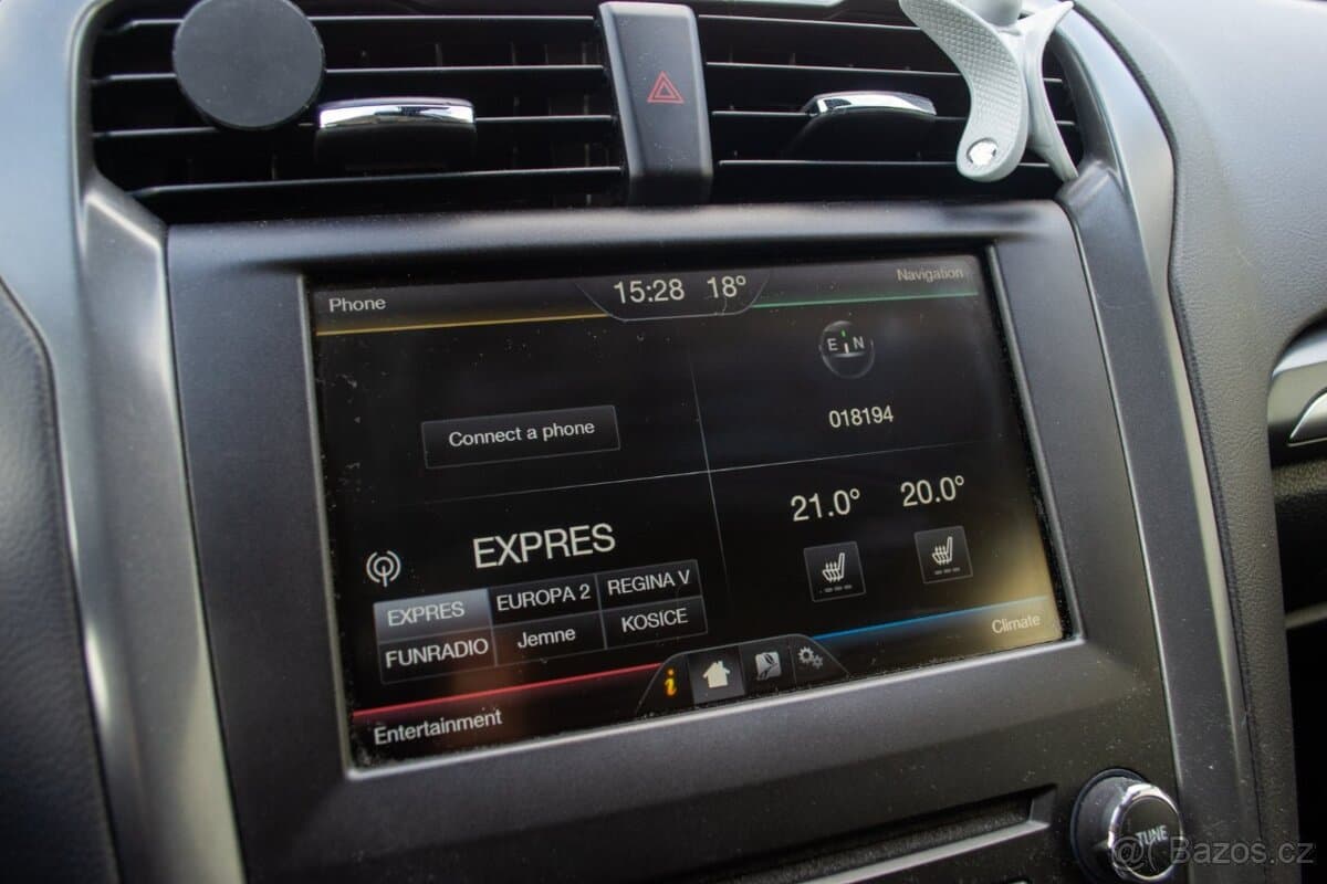 2015 Ford MONDEO - 14